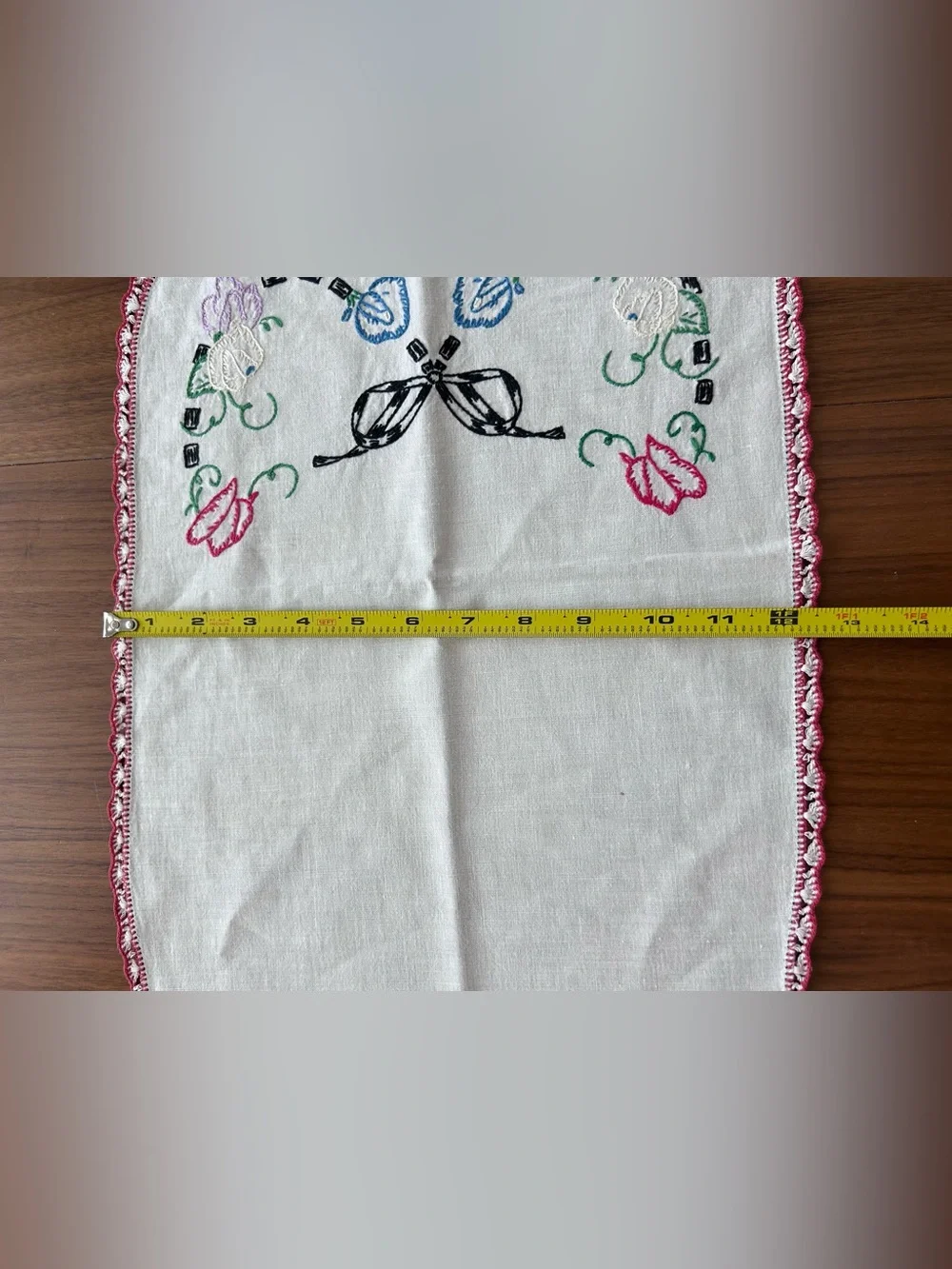 Vintage Embroidered Dresser Scarf Table Runner Flower Butterfly Bow Lace 34x12.5